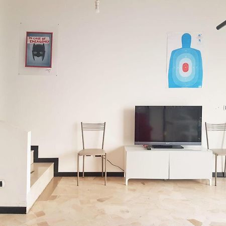 Appartamento Zuretti 42 ミラノ エクステリア 写真